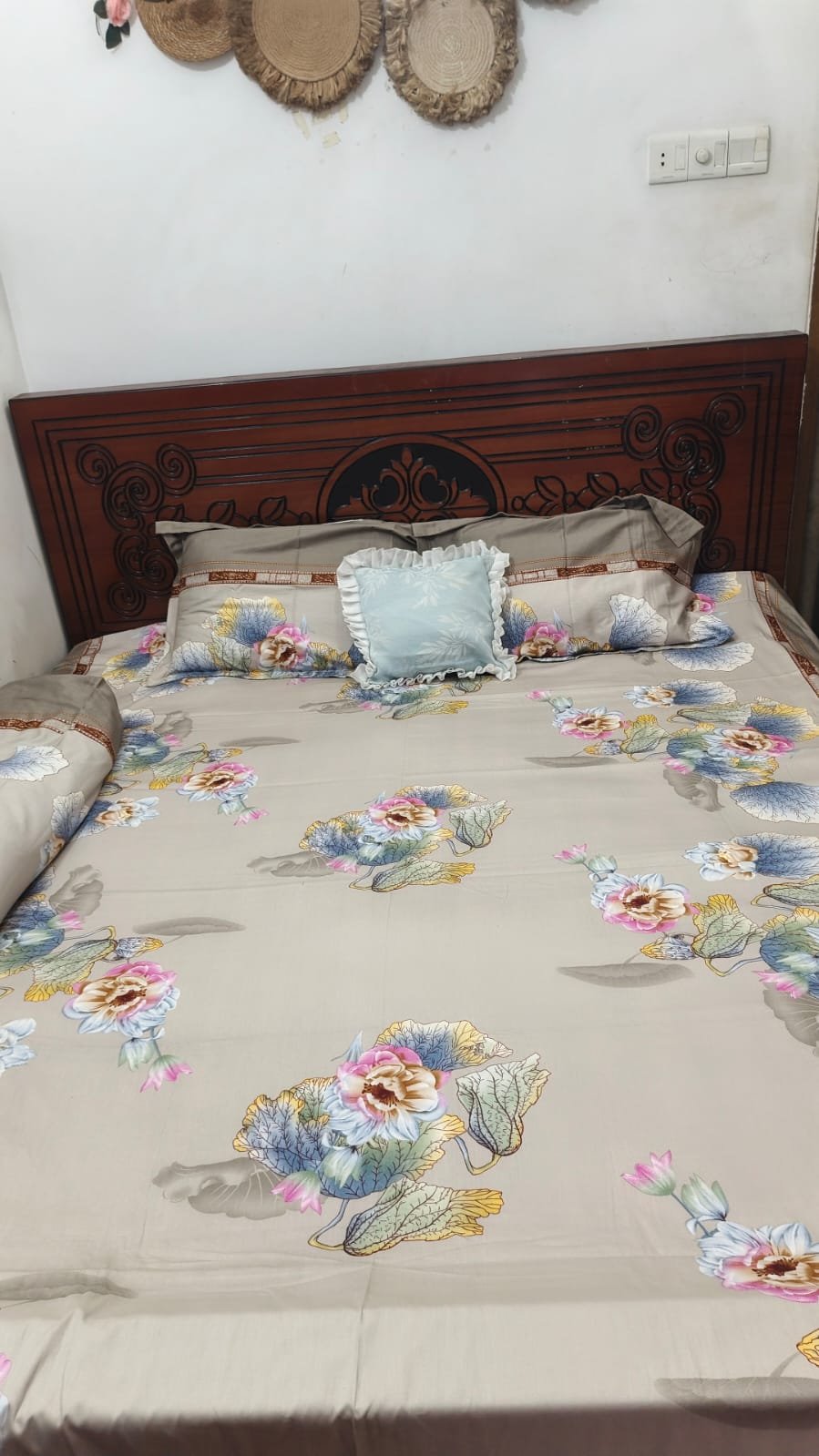 Nidrani Mystic Waterlily Prestige Bedsheet